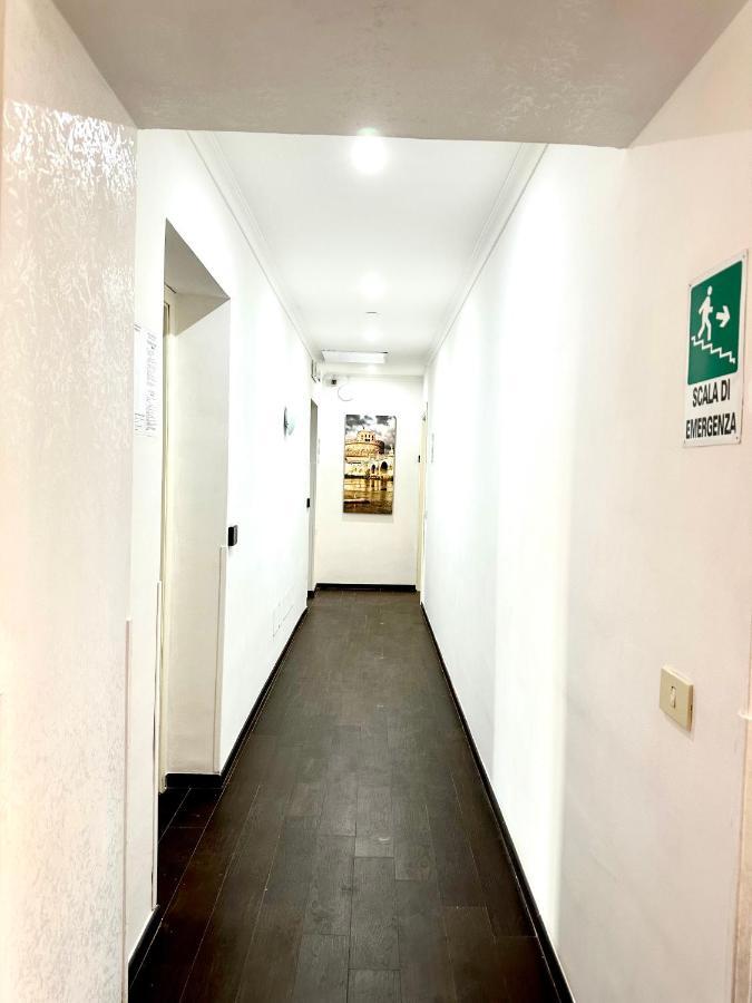 Trevi Romantic Alcova エクステリア 写真